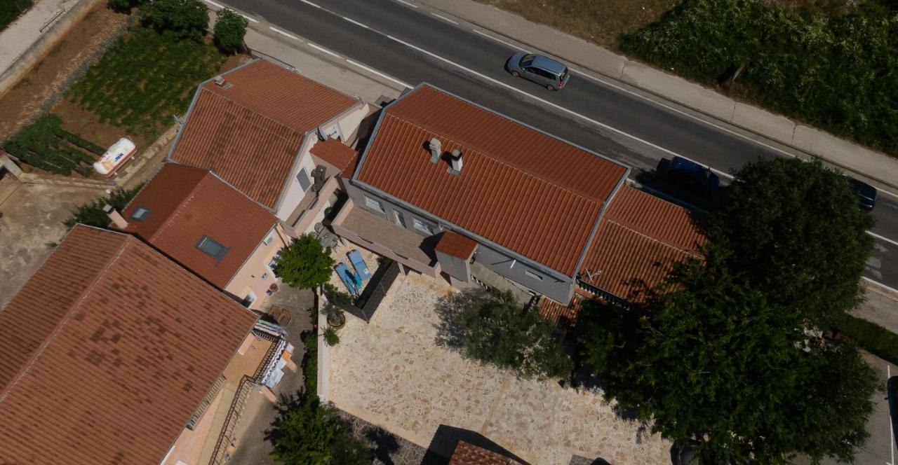 Stela - Private Terrace & Parking *