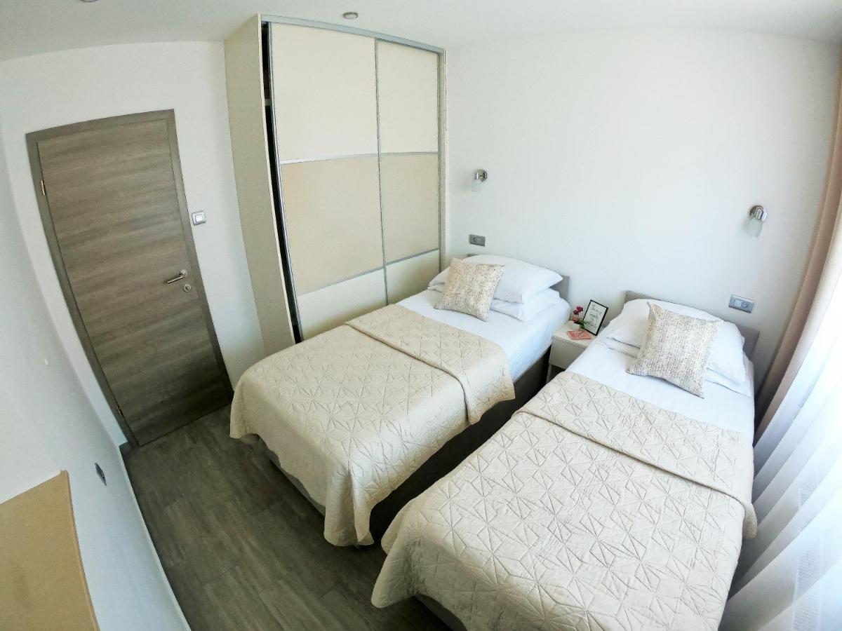 Stela - Private Terrace & Parking *